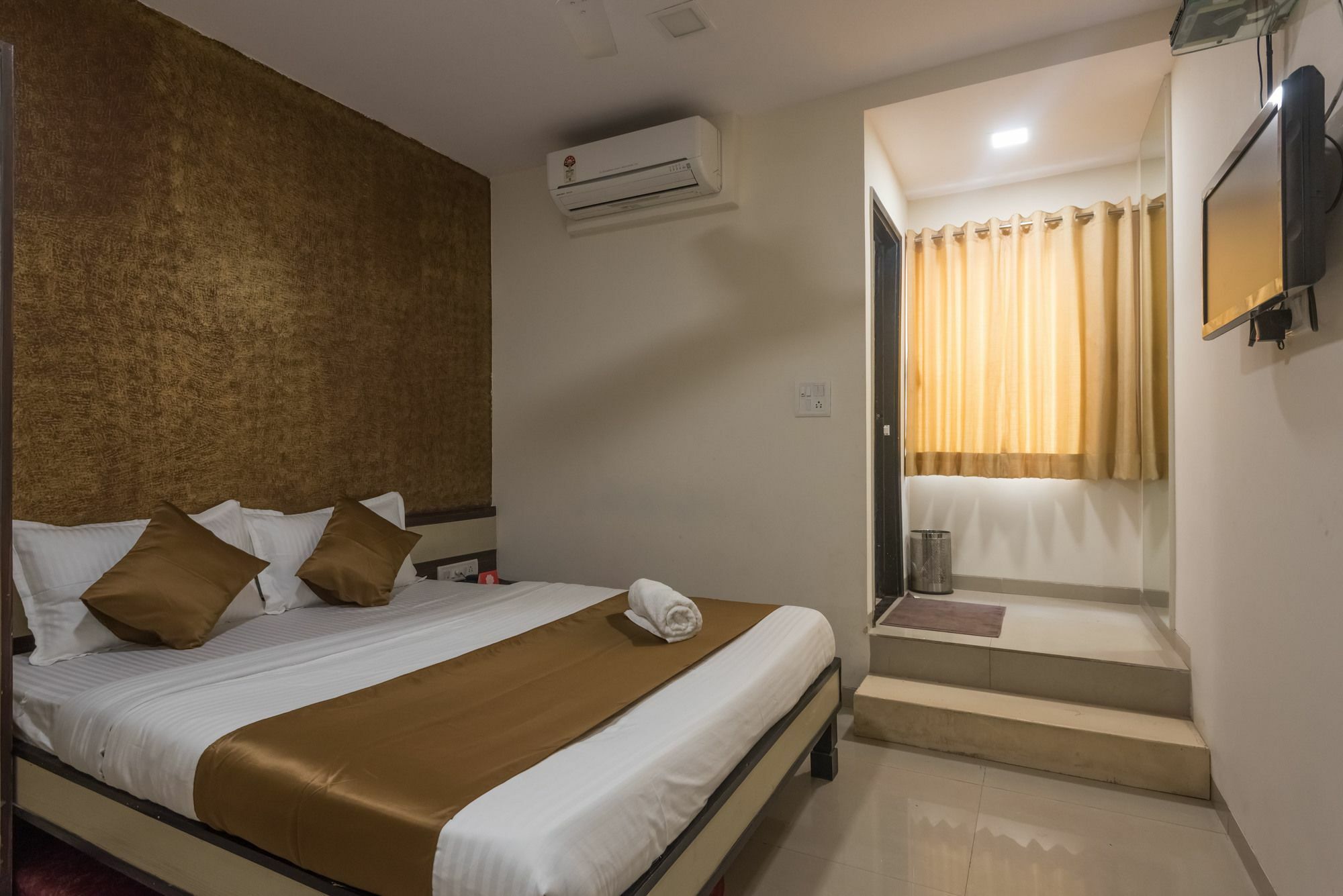 โอโย 7892 โฮเต็ล มิเนอร์วา เรซิเดนซี Hotel มุมไบ ภายนอก รูปภาพ